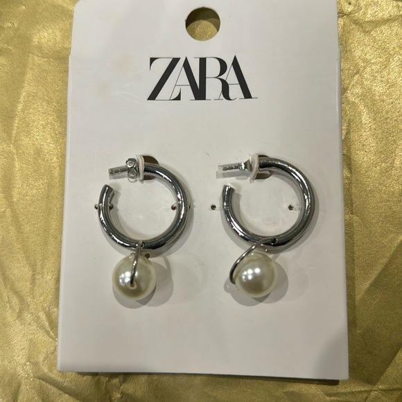 Zara Jewelry - Zara Silver Pearl  Hoop Earrings NWT ✨🔥🔥